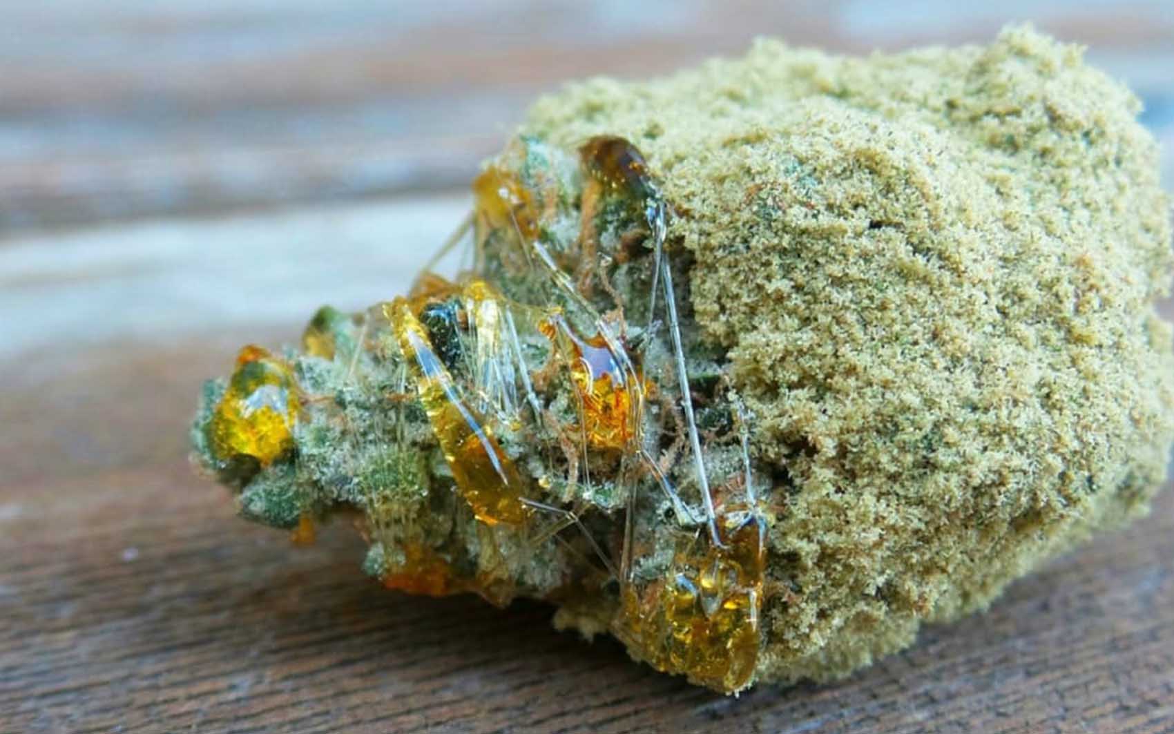 cannabis moon rock